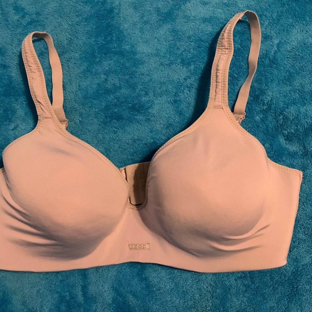🍭Grey bra by Izod. Sz 42D great condition